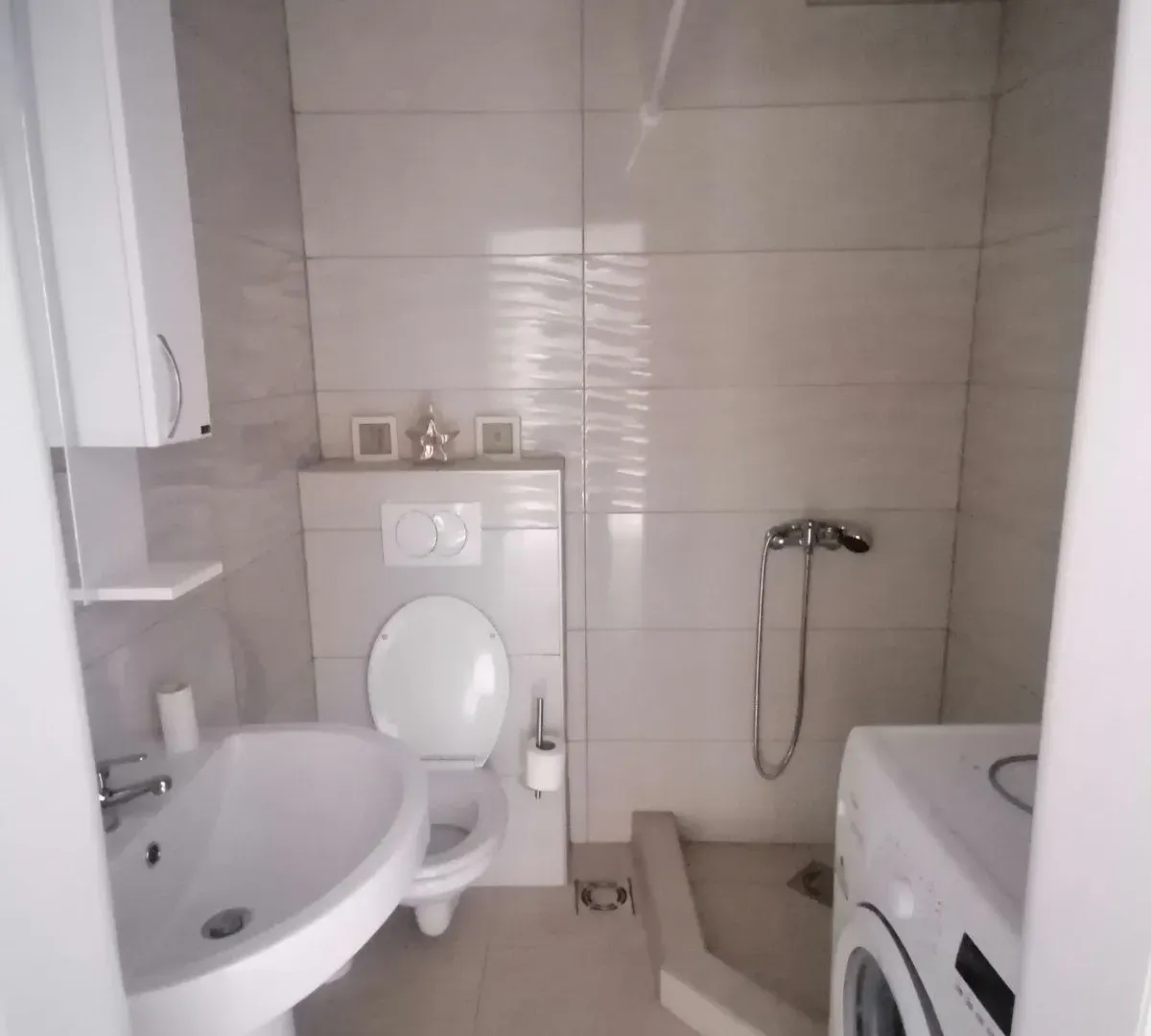 Izdavanje, jednosoban stan, 40m², Bjeliši, Bar