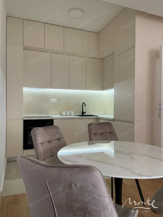 Prodaja, jednosoban stan, 45m², Zabjelo, Podgorica
