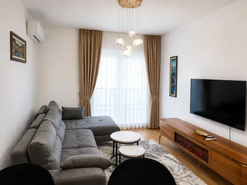 Izdavanje, dvosoban stan, 60m², Stara Varoš, Podgorica - image 2