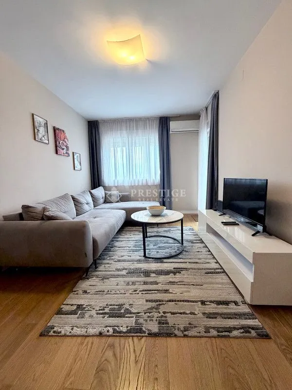 Rent, one bedroom apartment, 50m², Central Point, Podgorica