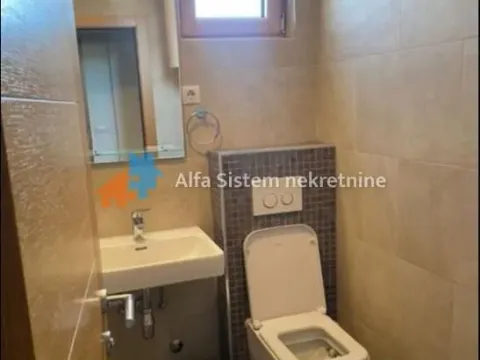 Izdavanje, trosoban stan, 70m², Vračar Sve Podlokacije, Beograd - image 12