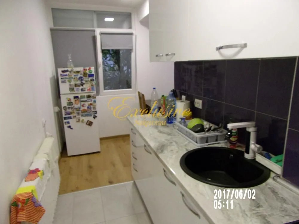 Prodaja, trosoban stan, 72m², Čukarica, Beograd