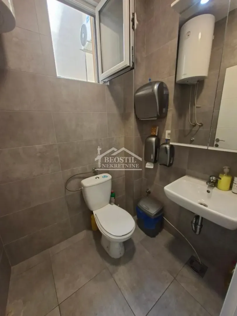 Sale, apartment, 118m², Đeram Pijaca, Beograd