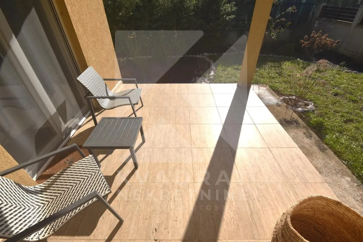 Rent, house, 146m², Tološi, Podgorica