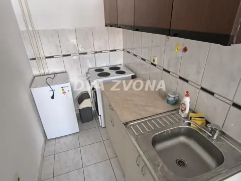 Izdavanje, garsonjera, 23m², Novi Sad, Srbija - image 3