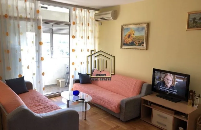 Izdavanje, jednosoban stan, 47m², Podgorica, Crna Gora