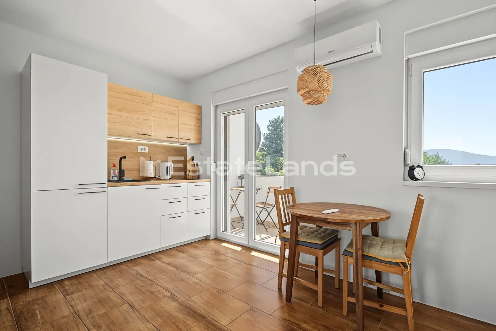 Sale, studio apartment, 27m², Tripovići, Tivat