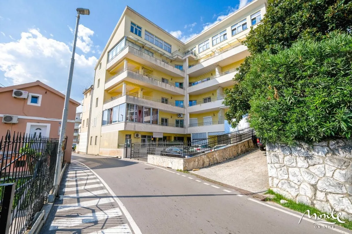 Prodaja, jednosoban stan, 94m², Igalo, Herceg Novi