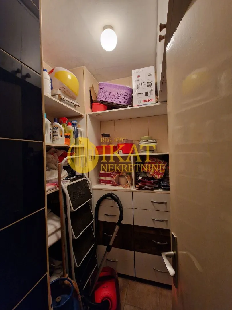 Rent, four bedroom apartment, 94m², Novi Beograd Blok 64, Novi Beograd Sve Podlokacije