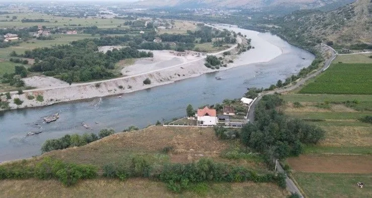 Prodaja, plac, 1675m², Farmaci, Podgorica