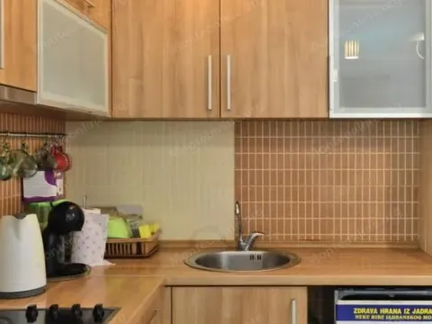 Sale, one bedroom apartment, 64m², Lazi, Budva - image 10