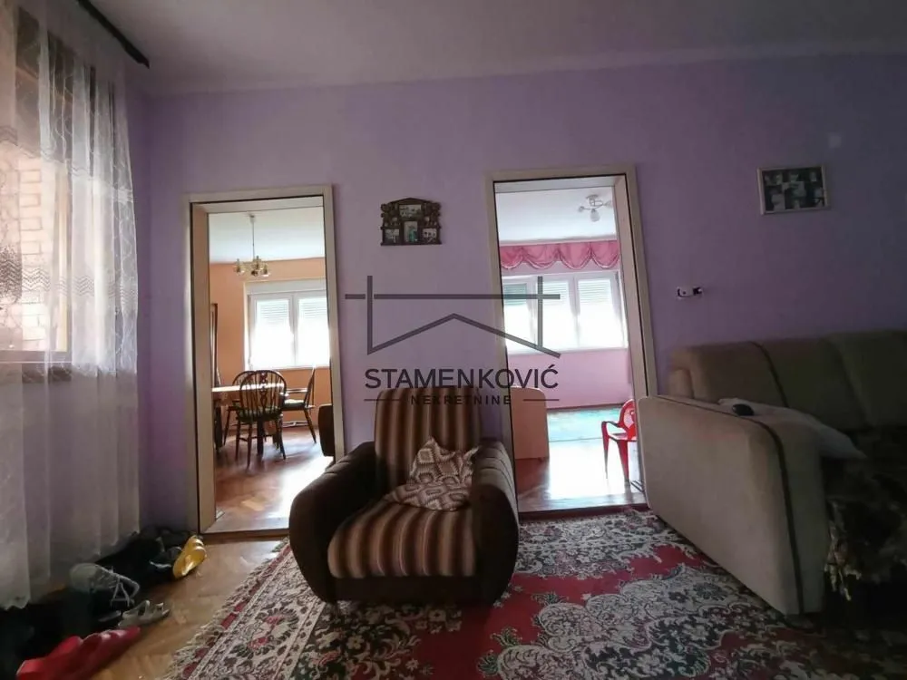 Prodaja, kuća, 187m², Sremska Mitrovica, Srbija