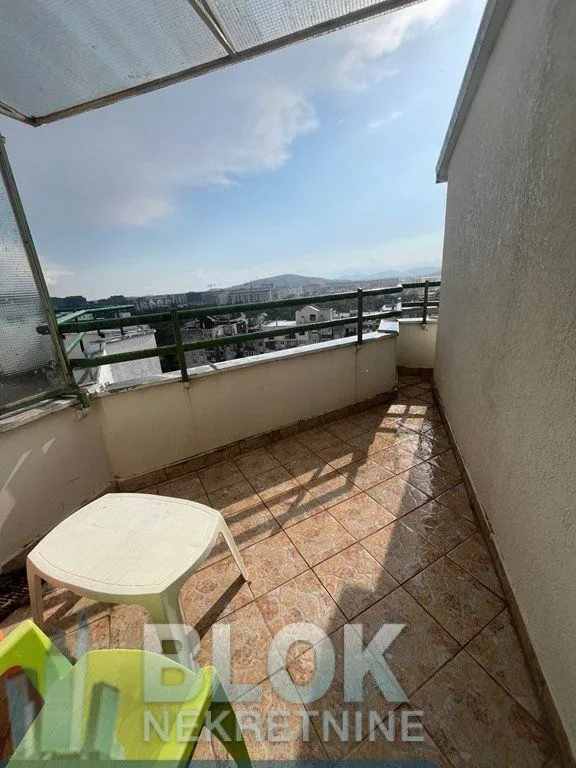 Izdavanje, jednosoban stan, 42m², Blok 6, Podgorica