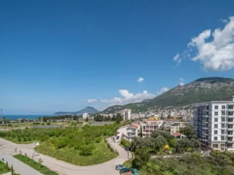 Izdavanje, garsonjera, 36m², Centar, Bar - image 9