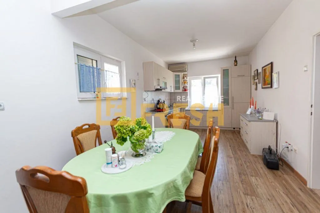 Prodaja, kuća, 266m², Herceg Novi, Crna Gora