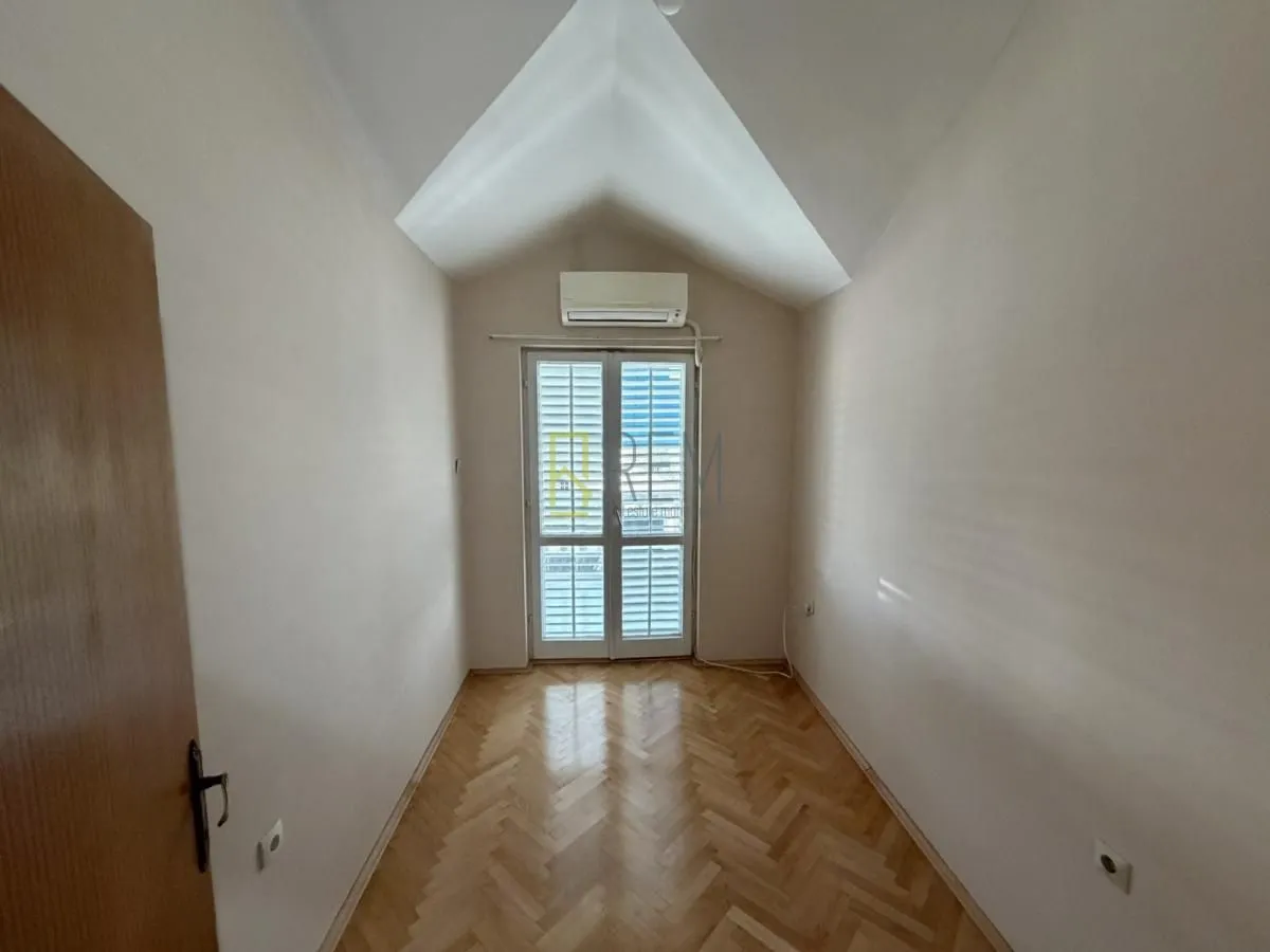 Rent, two bedroom apartment, 58m², Centar, Podgorica