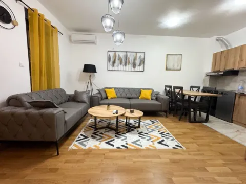 Izdavanje, jednosoban stan, 46m², Momišići, Podgorica - image 1