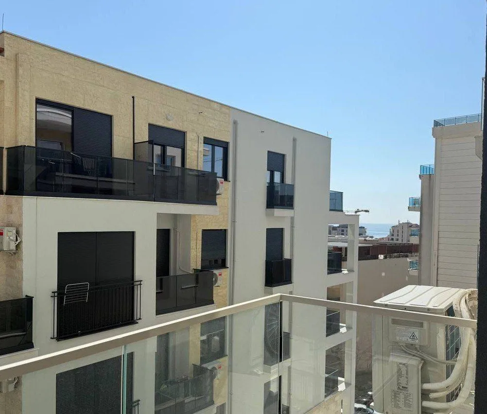 Sale, one bedroom apartment, 52m², Bečići, Budva
