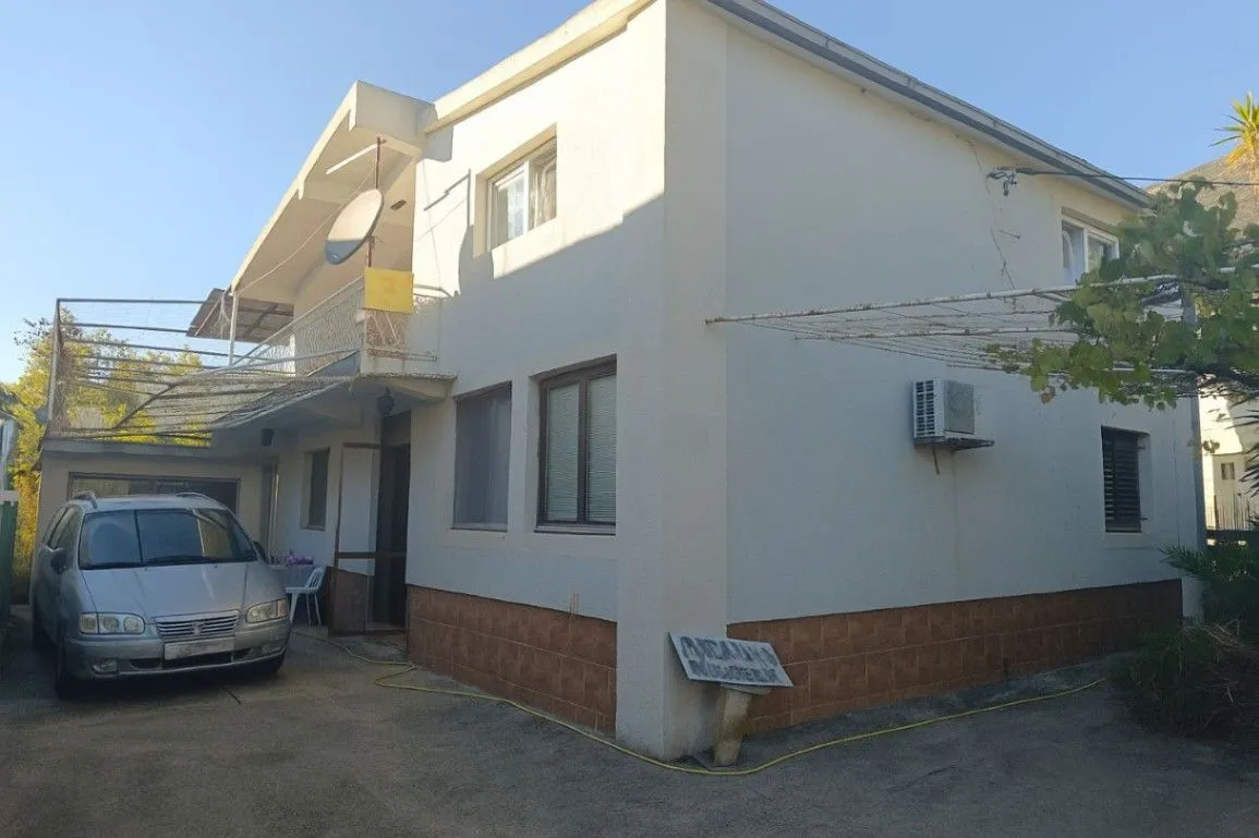 Sale, house, 215m², Šušanj, Bar