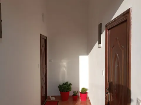 Rent, one bedroom apartment, 40m², Bjeliši, Bar - image 6