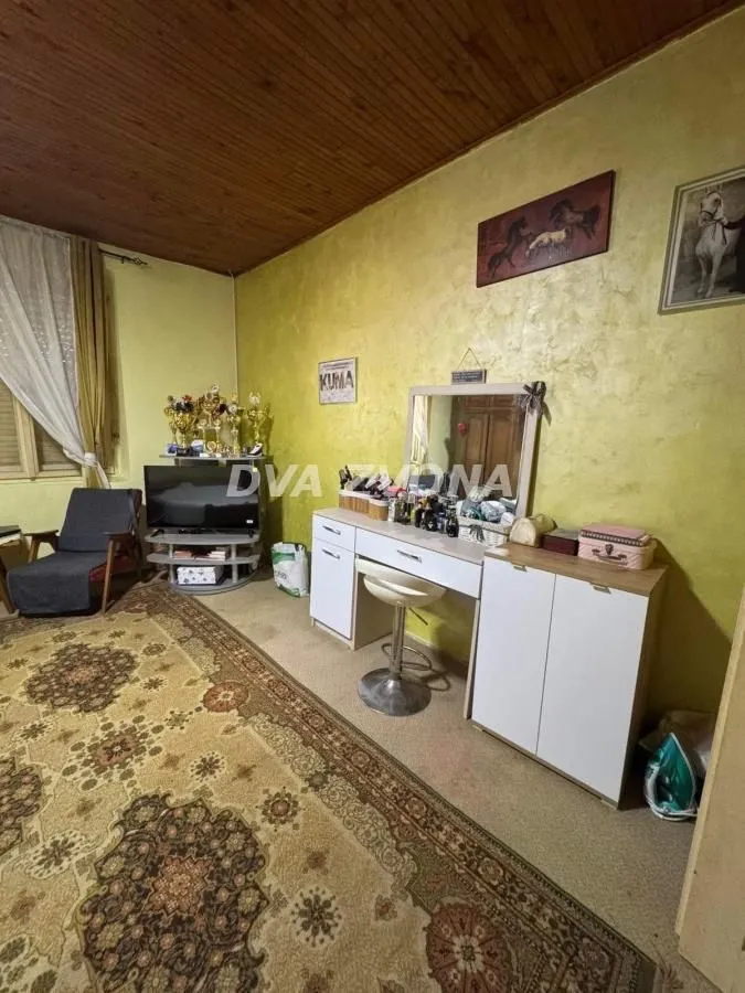 Prodaja, kuća, 221m², Žitište, Zrenjanin