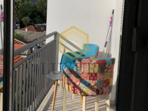 Izdavanje, jednosoban stan, 48m², Stari Aerodrom, Podgorica - image 11