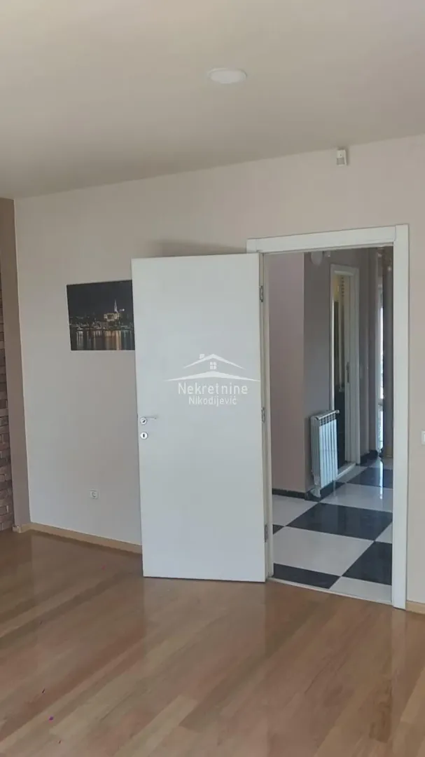 Rent, house, 310m², Savski Venac, Beograd