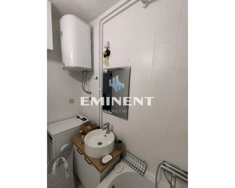 Rent, apartment, 38m², Voždovac Sve Podlokacije, Beograd