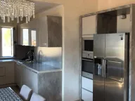 Rent, three bedroom apartment, 95m², Dobrota, Kotor - image 13