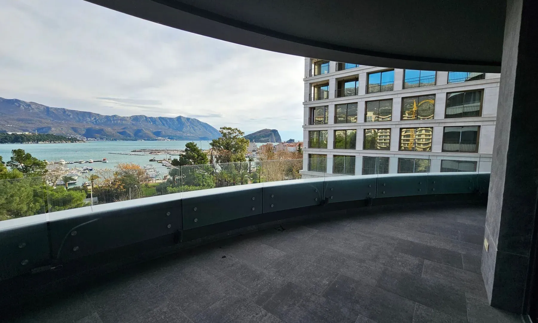 Rent, one bedroom apartment, 57m², Budva, Crna Gora