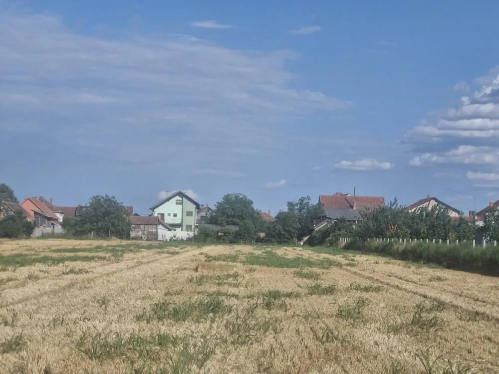 Prodaja, plac, 4100m², Batajnica, Beograd