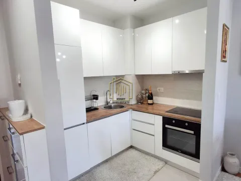 Prodaja, jednosoban stan, 40m², Central Point, Podgorica - image 12