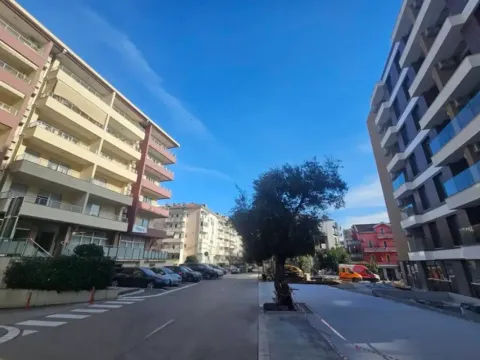 Sale, two bedroom apartment, 78m², Rozino, Budva - image 9