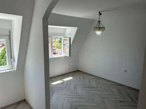 Prodaja, stan, 42m², Cetinje, Crna Gora - image 2