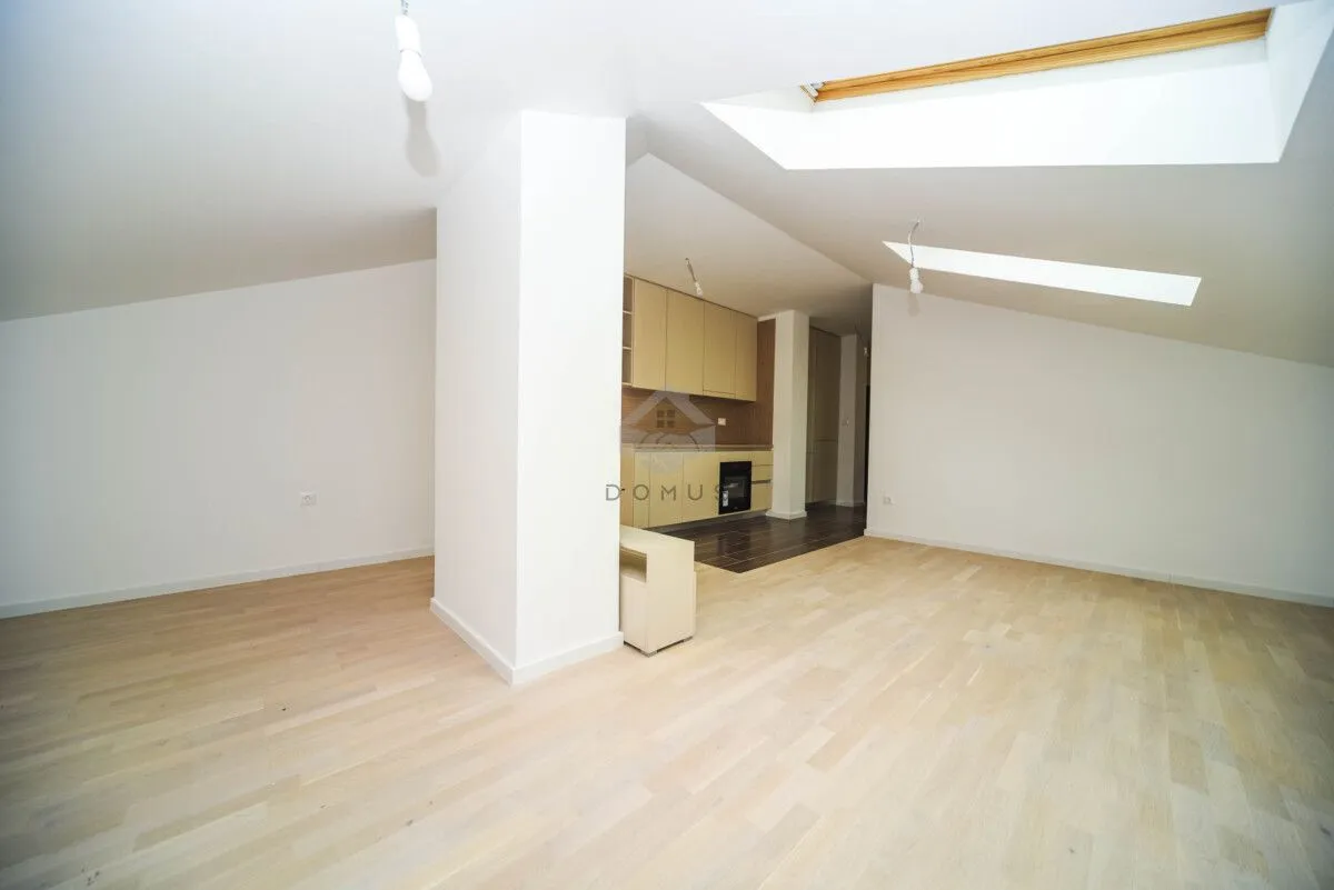 Prodaja, jednosoban stan, 54m², Tološi, Podgorica