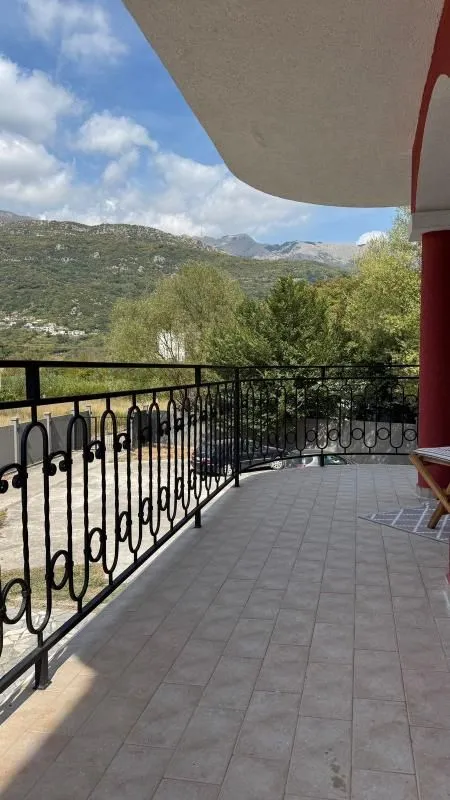Sale, three bedroom apartment, 79m², Lastva Grbaljska, Kotor