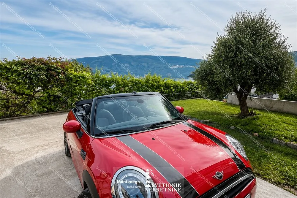 Prodaja, jednosoban stan, 57m², Srbina, Herceg Novi