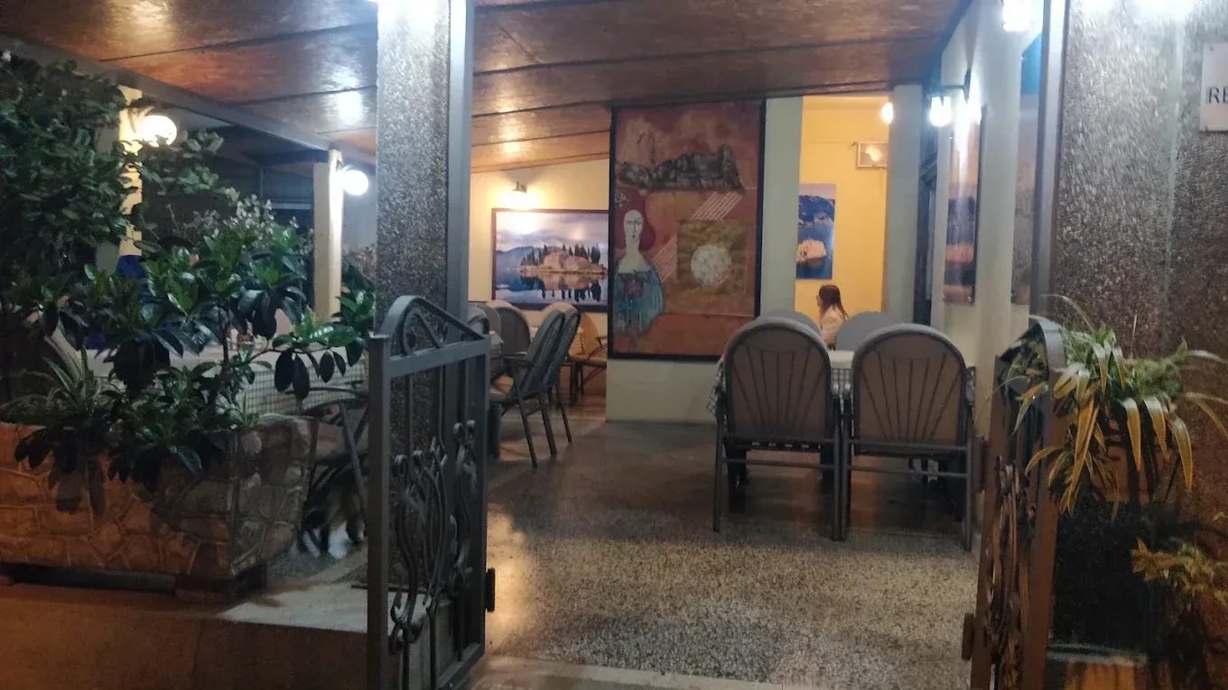 Rent, hospitality venue, 100m², Centar, Budva