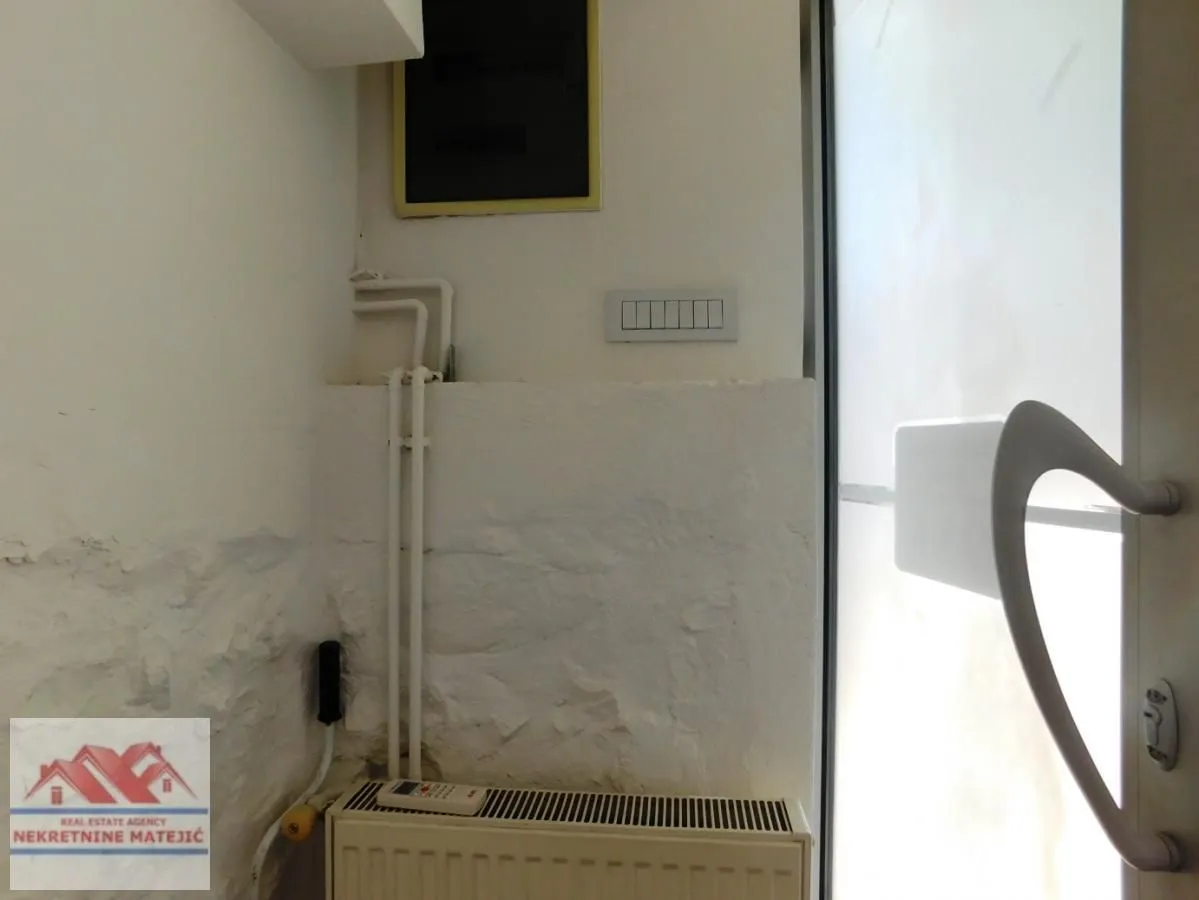 Rent, office space, 32m², Centar, Kragujevac