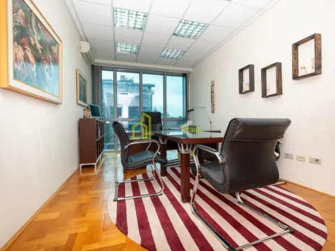 Rent, office space, 78m², Preko Morače, Podgorica