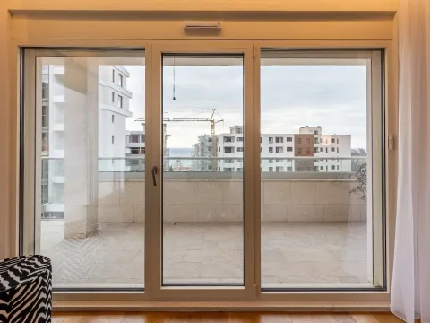 Sale, house, 400m², Bečići, Budva - image 19