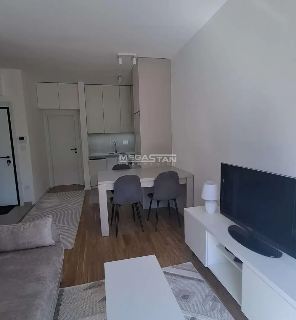 Rent, one bedroom apartment, 39m², Đeram Pijaca, Beograd