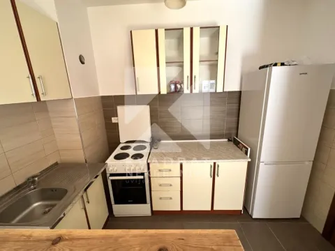 Izdavanje, jednosoban stan, 50m², City Kvart, Podgorica - image 5