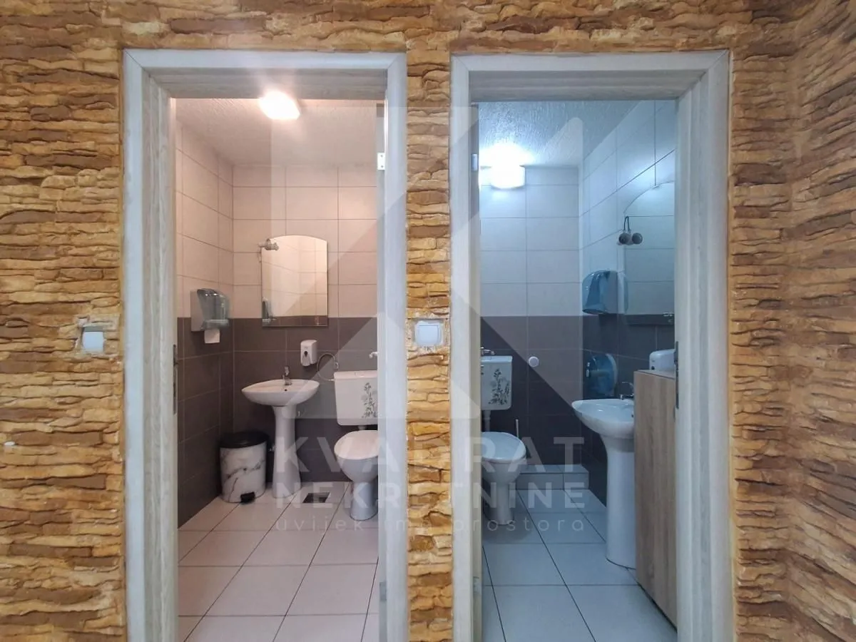 Rent, office space, 172m², 1 maj, Podgorica