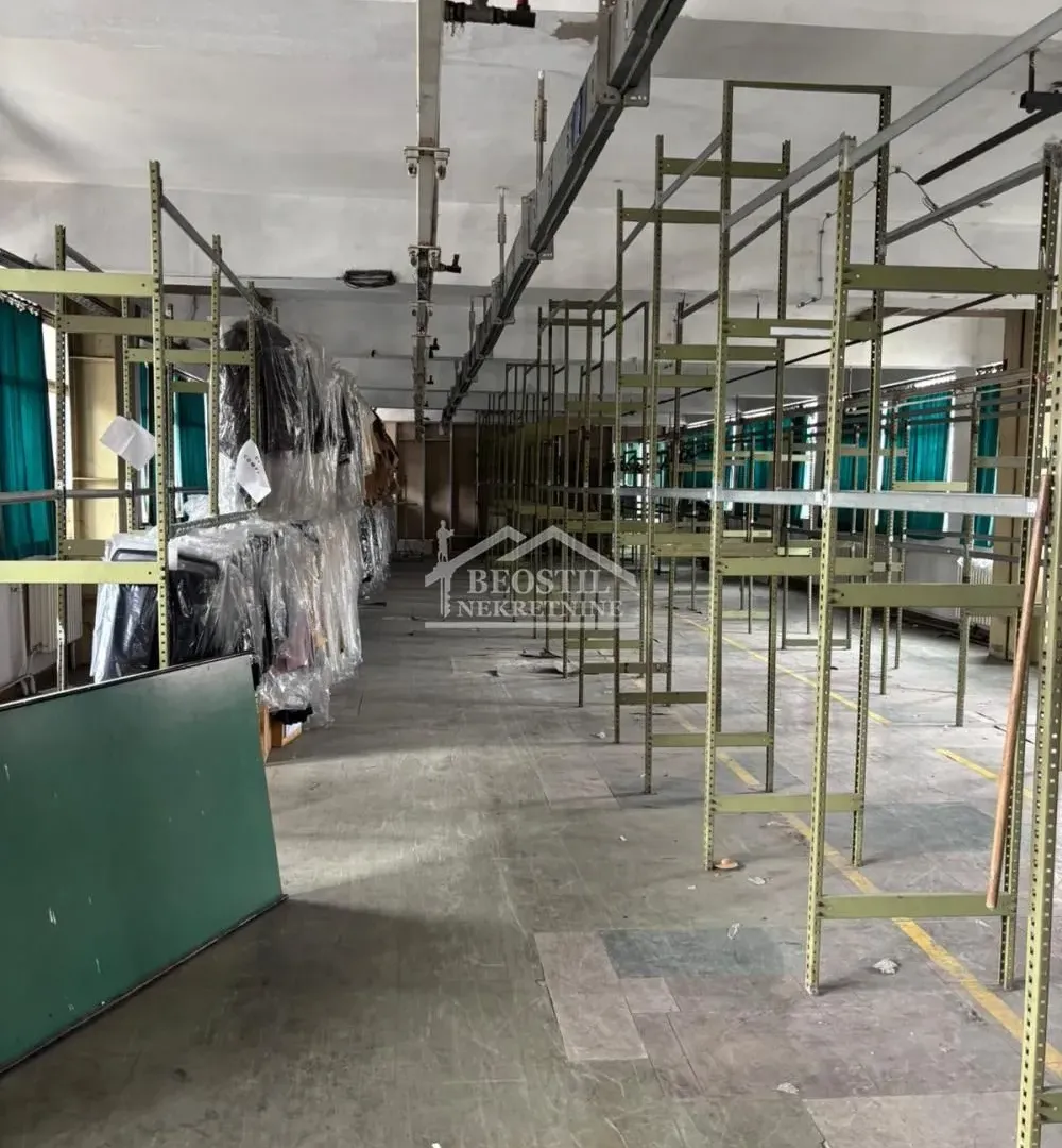 Rent, office space, 600m², Kluz, Zvezdara Sve Podlokacije