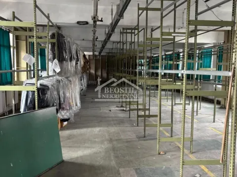 Rent, office space, 600m², Kluz, Zvezdara Sve Podlokacije - image 4