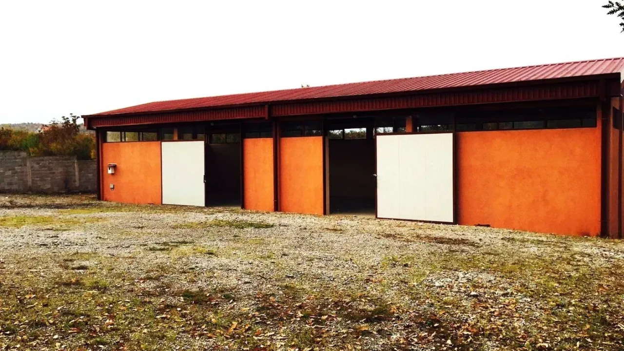 Sale, office space, 200m², Danilovgrad, Crna Gora