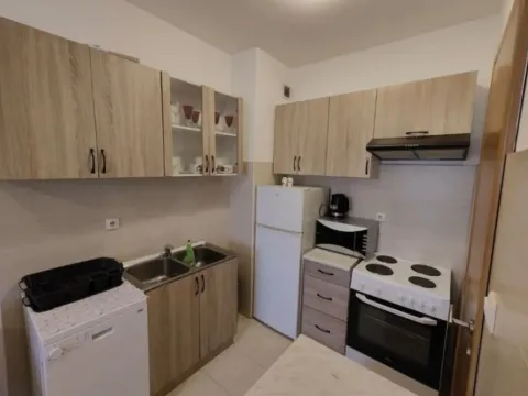 Izdavanje, jednosoban stan, 34m², Stari Aerodrom, Podgorica - image 6