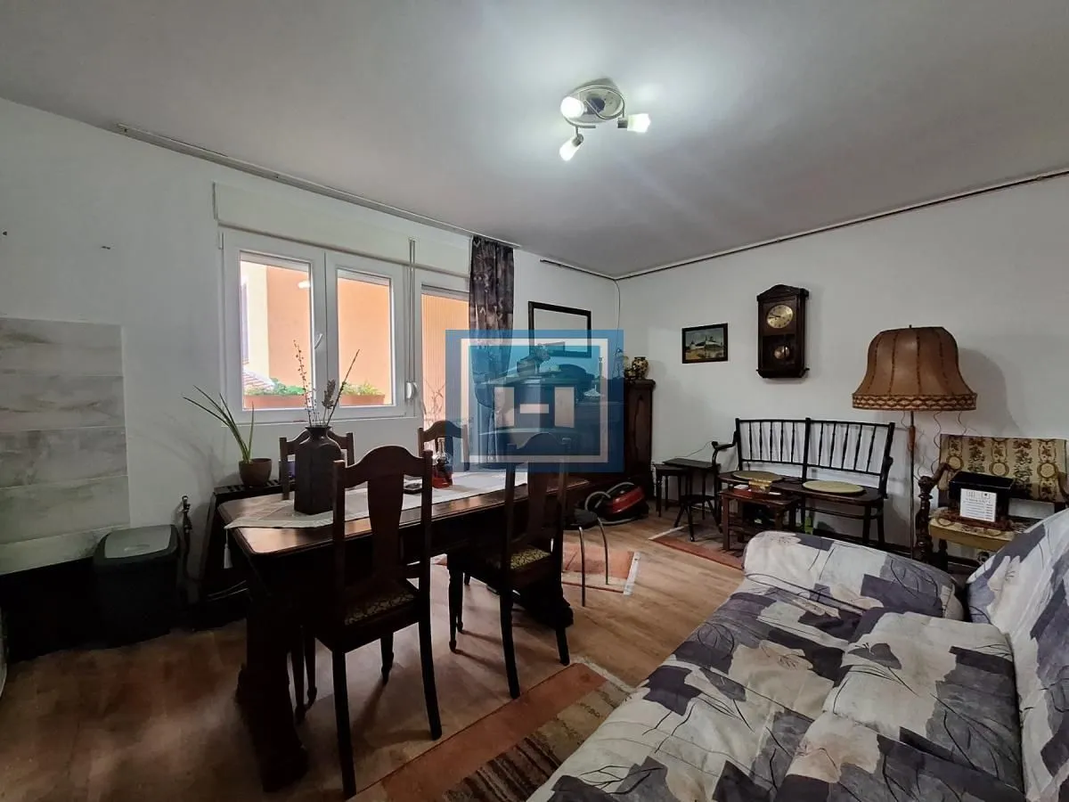 Prodaja, dvosoban stan, 50m², Ćuprija, Srbija