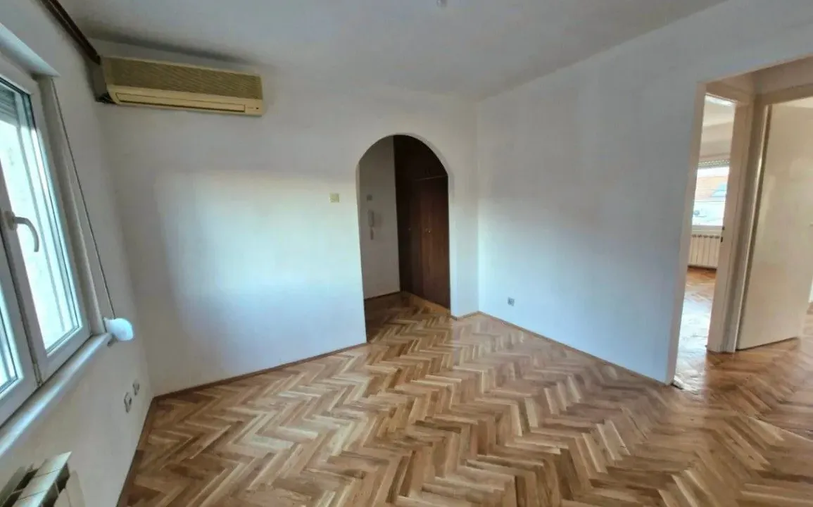 Prodaja, dvosoban stan, 47m², Stari Grad, Beograd
